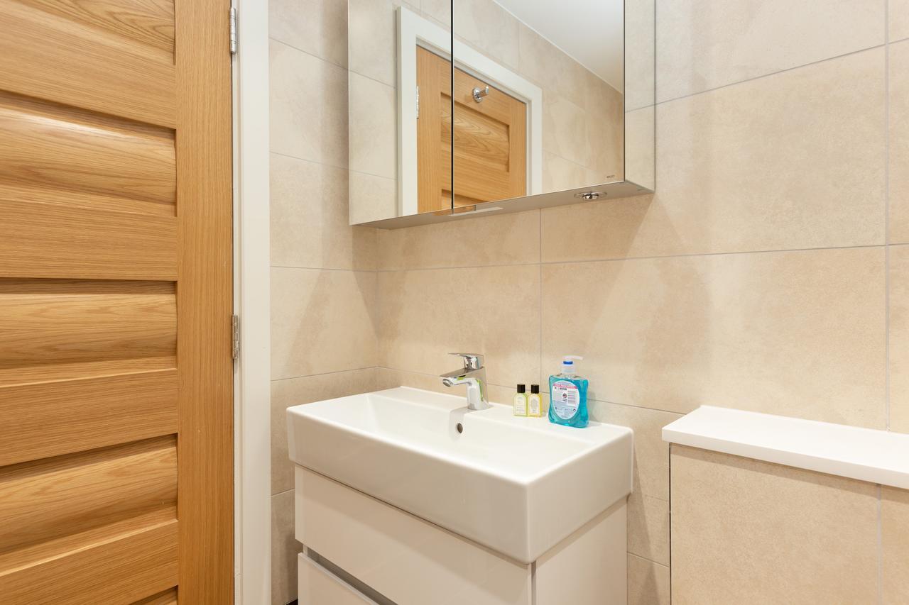 Fitzrovia - Soho - Private Apartment 런던 객실 사진